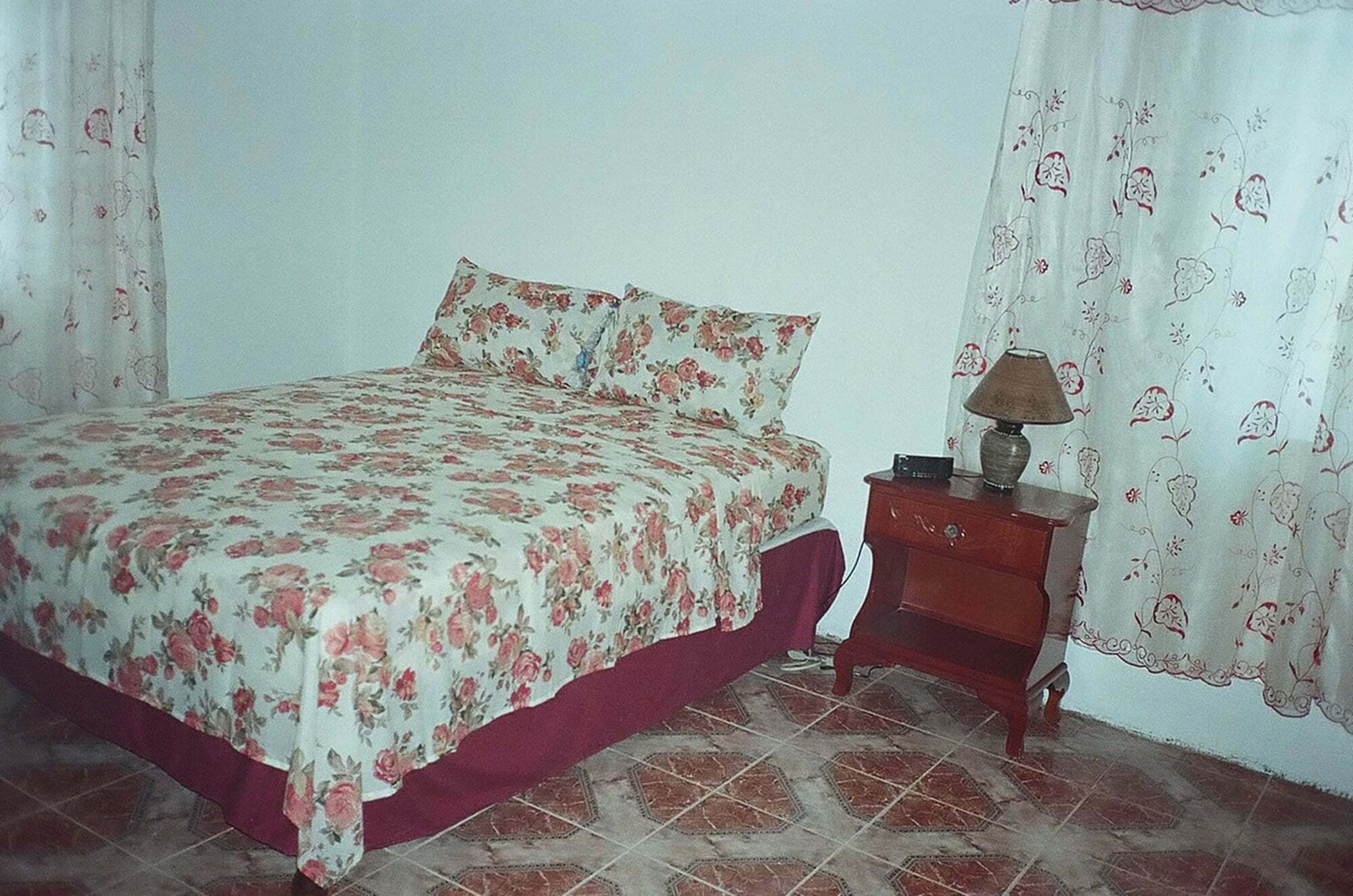 פורט אנטוניו Boston Beach Guesthouse מראה חיצוני תמונה
