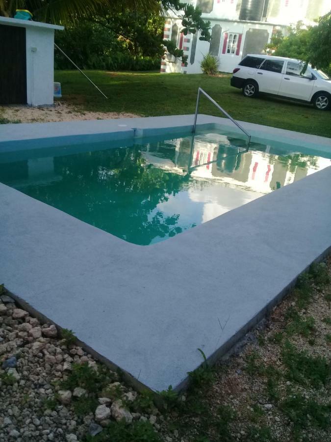 פורט אנטוניו Boston Beach Guesthouse מראה חיצוני תמונה